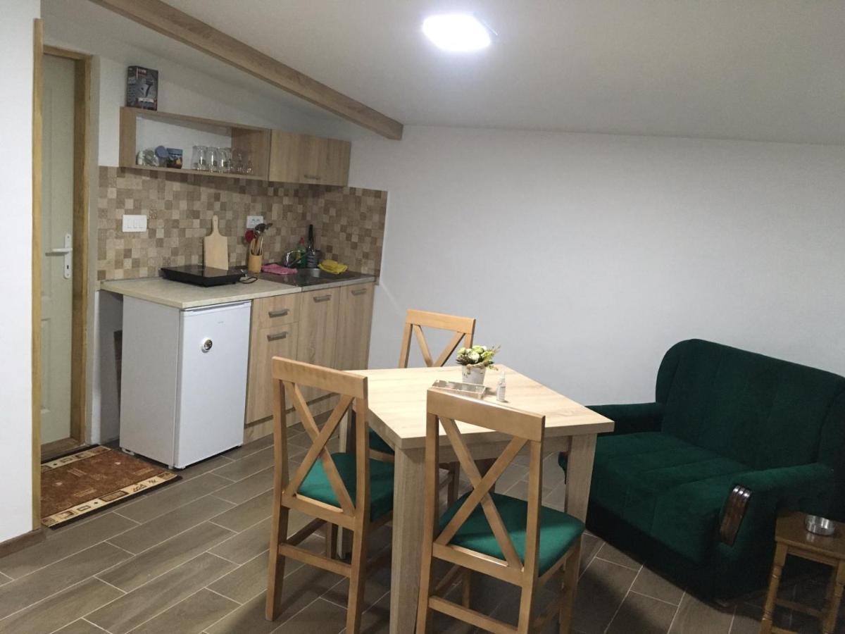Mia Apartmani - Novoizgradjeni Objekat ゴルニ・ミラノヴァツ エクステリア 写真