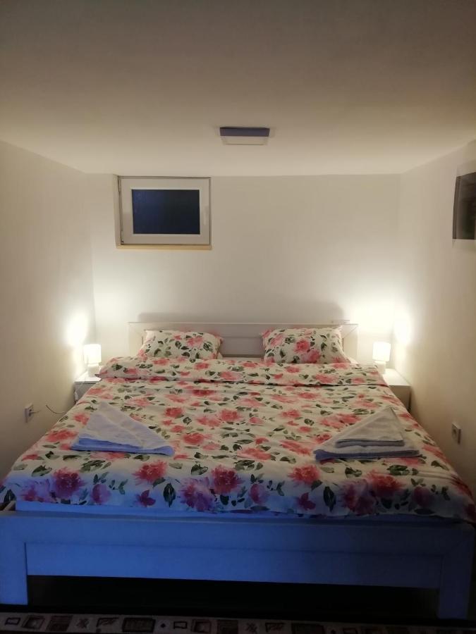 Mia Apartmani - Novoizgradjeni Objekat ゴルニ・ミラノヴァツ エクステリア 写真
