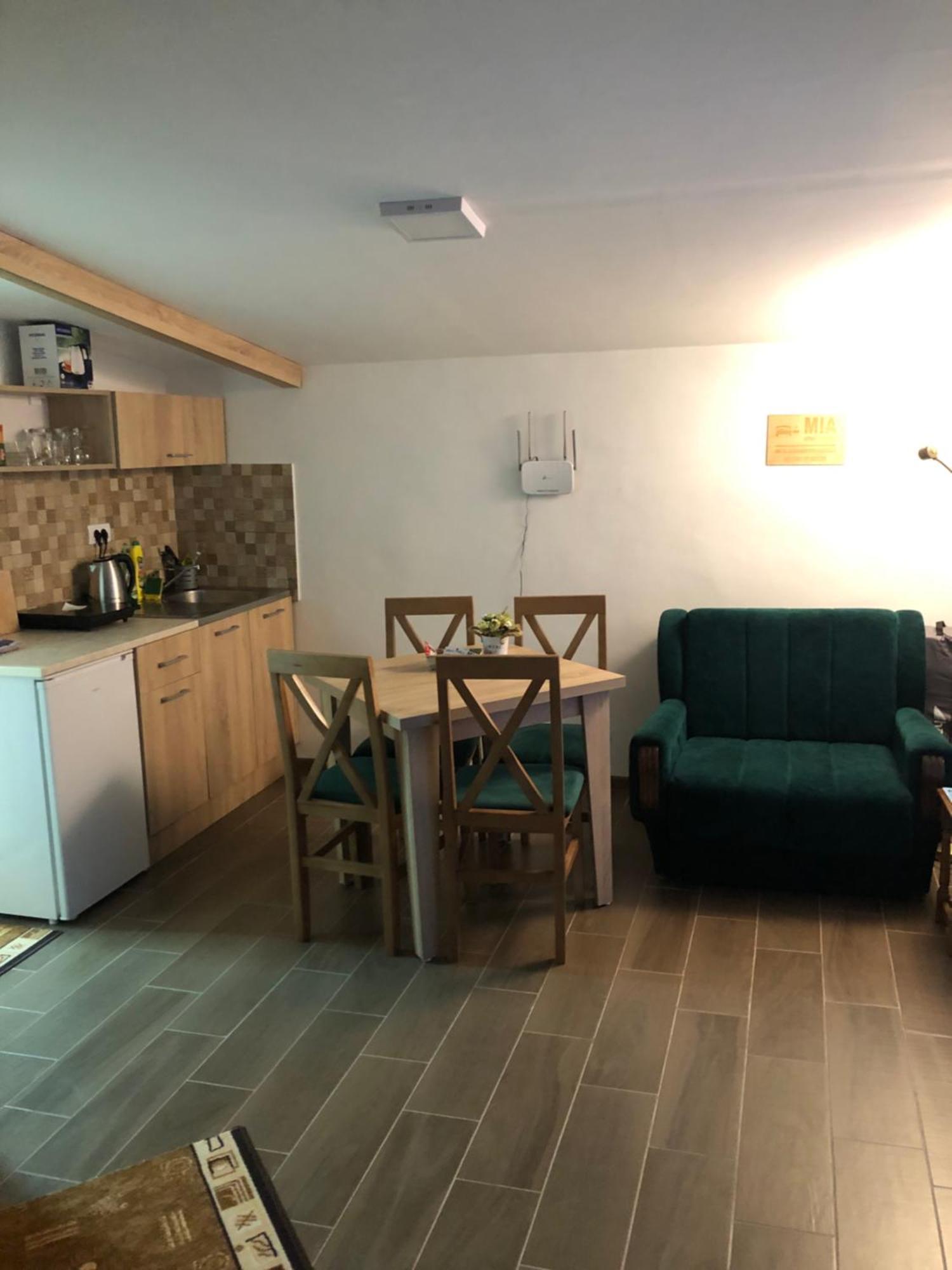 Mia Apartmani - Novoizgradjeni Objekat ゴルニ・ミラノヴァツ エクステリア 写真